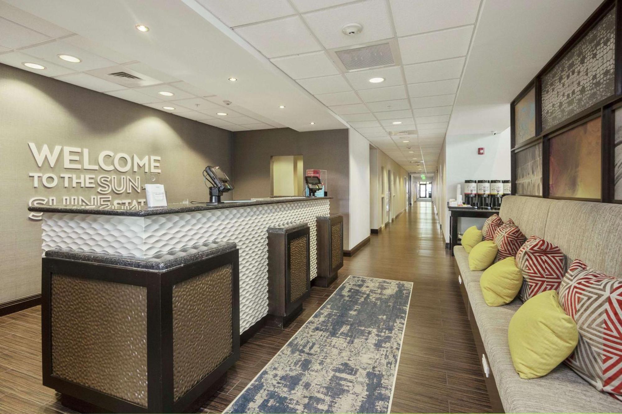 Hampton Inn & Suites Orlando-Apopka Forest City Exterior photo